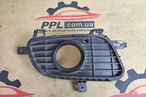 Mercedes A-class W169 2004-2008 решетка бампера фары противотуманной правая A1698850622