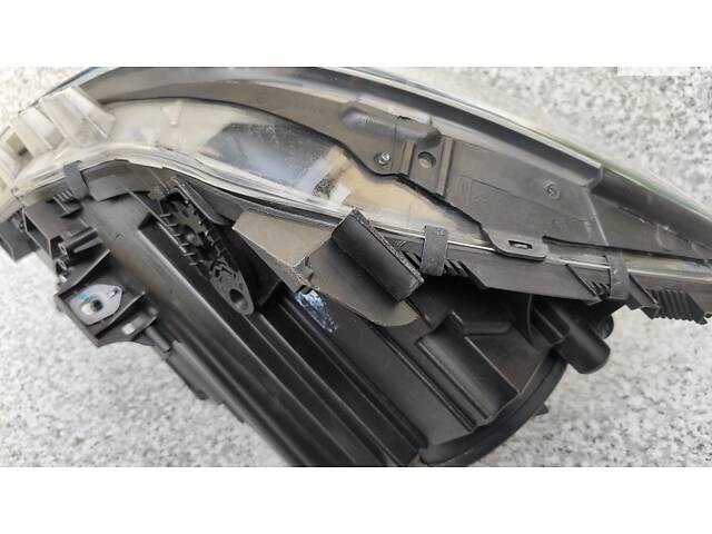 Mercedes B-Class W246 11-14 BI-XENON XENON + LED Фара передняя левая - Фото 8