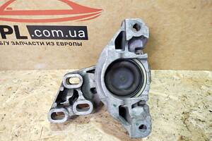 Mercedes B W246 11-18 W176 W117 W156 Подушка двигуна ліва A2462400217