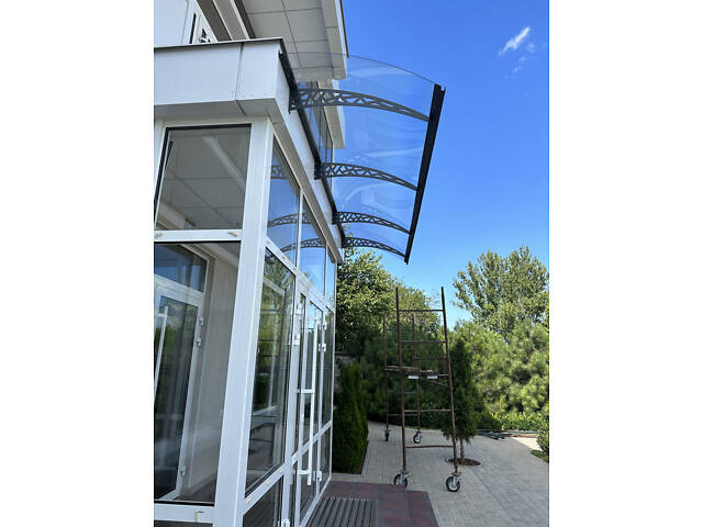 Металический сборный навес (козырек) над дверью Dash'Ok 4,05x1.5 м Hi-tech, тем-серый мон 4 мм, прозр - Фото 1