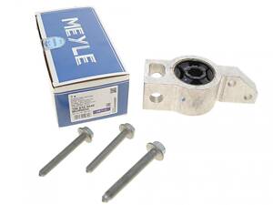 MEYLE 100 610 0046 Сайлентблок рычага (переднего/заднего) VW Caddy 03- (R) с кронштейном/болты крепления