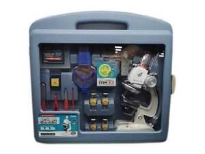 Мікроскоп BG 020 (8) металопластик, підсвічування, від батарейок, підставка для телефона, інструменти, аксесуари, у валізі