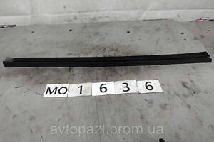 MO1636 8200950227 ущільнювач Скла дверей зад L внутр. Renault (RVI) Sandero 08-12 42_01_01