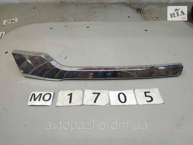 MO1705 7450B012 Молдинг хром решетки радиатора верх R Mitsubishi Pajero Sport 16- 41_02_01