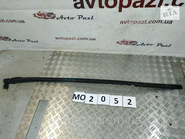 MO2052 MR574916 Молдинг лобового скла R Mitsubishi Outlander 9- 41_01_01