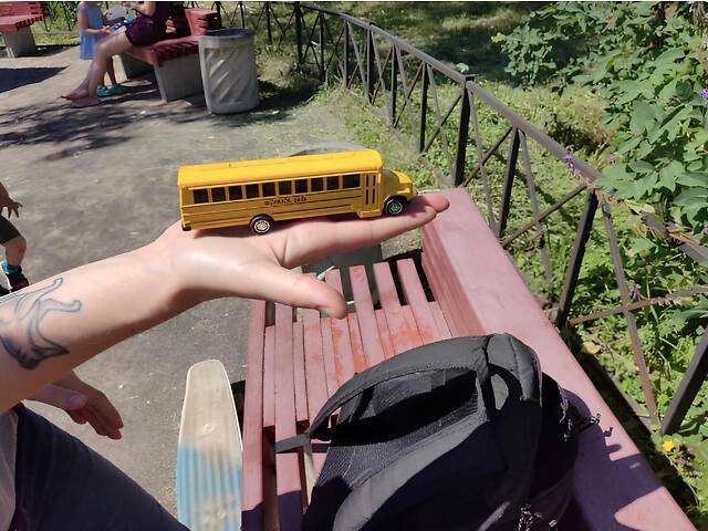 Модель автомобіля School bus 1:64 металева інерційна машинка шкільний автобус іграшка жовта у коробці - Фото 7