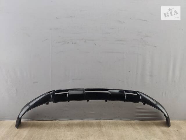 Молдинг губа накладка переднього бампера нижня Audi Q2 (2016-2020) 81A807110B Деф. (надрив)