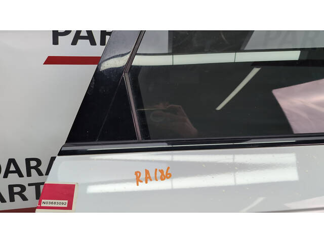 Молдинг дверь-стекло центральный задний правый для Audi A4 2016-2019 (B9) (8W0853764DT94) - Фото 2