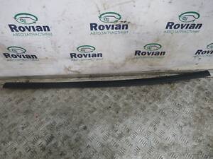 Молдинг двери передний правый (Седан) Skoda SUPERB 1 2002-2008 (Шкода Суперб), БУ-302816