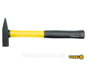 Молоток слюсарний VOREL TUV/GS з склопластиковою ручкою, m= 600 г [6/36]