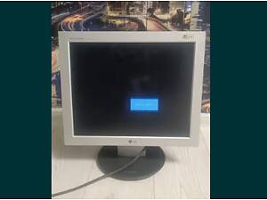 Монитор LG1730S черного цвета
