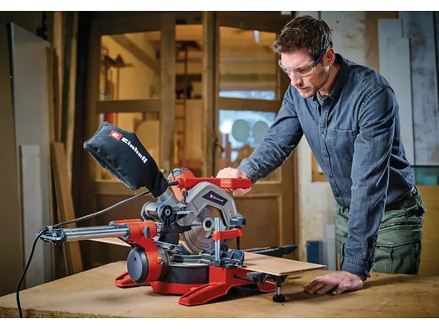 Мощная торцовочная пила с протяжкой и лазером Einhell TE-SM 8 L Dual: диск 216 мм, 1800Вт, 5000 об/мин - Фото 8