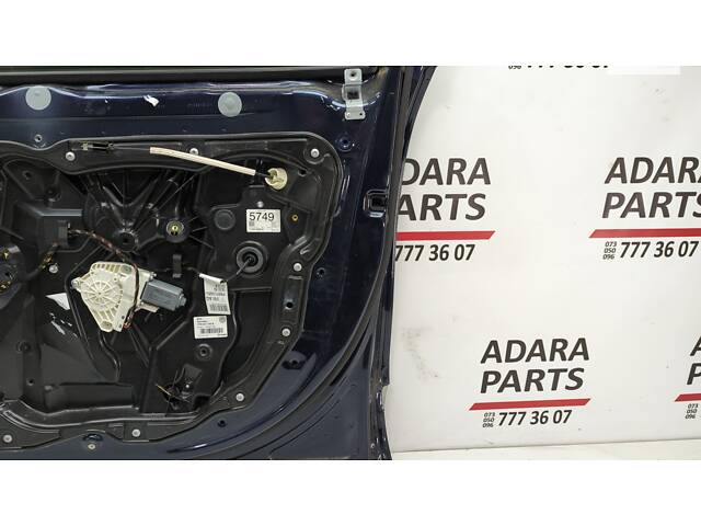 Мотор стеклоподъемника пер. прав. двери для VW Touareg 2010-2014 (8K0959802B)