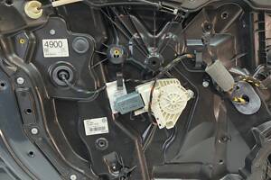Мотор стеклоподъемника передней левой двери для VW Touareg 2010-2014 (8K0959801B)