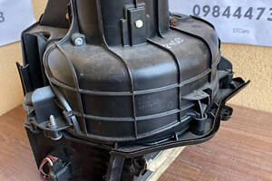 Мотор вентилятора печки (опалення салона) BMW F01 f02 2012 моторчик 9243950