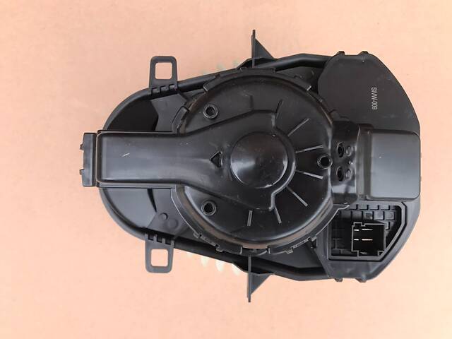 Моторчик пічки Volkswagen Touareg (10-18) - Фото 2