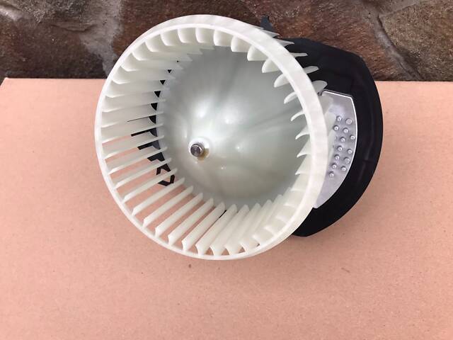 Моторчик пічки Volkswagen Touareg (10-18) - Фото 3