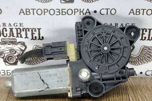 Моторчик склопідйомника задній правий Mercedes C-Class W203 A2038203042