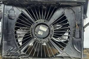 Моторчик вентилятора радіатора з дифузором в зборі Mercedes C-class 2.2cdi (W204) 2007-2015 A2045000493