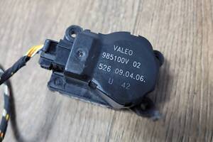 Моторчик залінки пічки Opel Signum (2003-2008) Valeo 985100V / 09180202