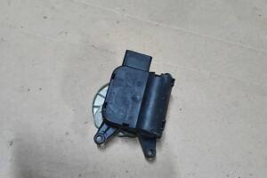 Моторчик заслонки отопителя Audi A4 [B6] 2000-2004 0132801302