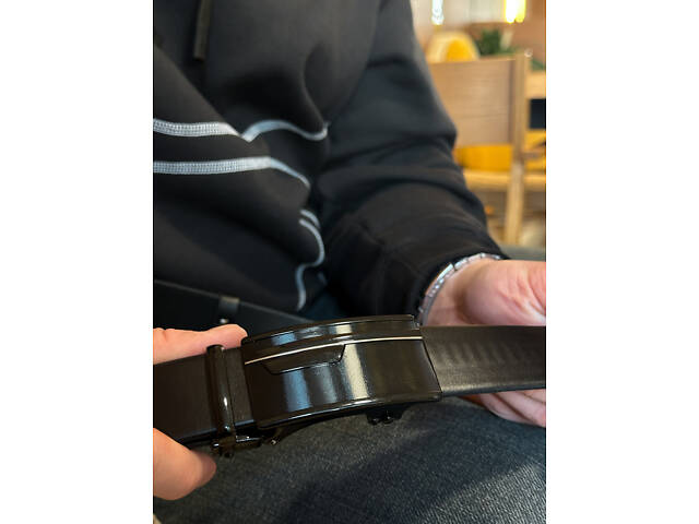 Чоловічий шкіряний ремінь із пряжкою автомат 4978 - Фото 9