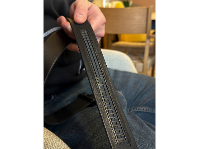 Чоловічий шкіряний ремінь із пряжкою автомат 8490 - Фото 9