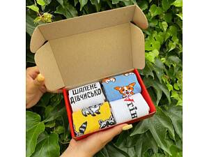 Набір жіночих прикольних шкарпеток 36-41 на 4 пари у коробці весна-осінь