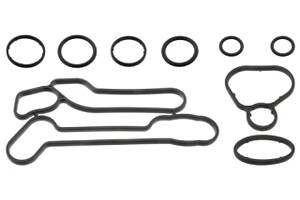 Набор прокладок для масляного радиатора на 159, 9-5, Astra H, Astra J, Aveo, Corsa D, Corsa E, Croma, Cruze, Insignia...