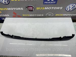 Накладка бампера переднего Mitsubishi L200 2011-2015 6407A110