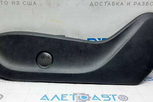 Накладка боковая водительского сидения левая Infiniti QX30 17- чёрная, потертости