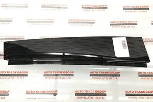 Накладка двері бокова задня ліва VW Passat B7 USA 2012-2015 561-839-901-A-041