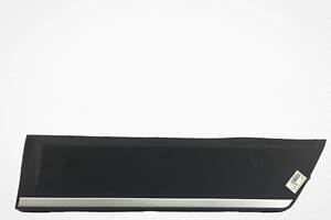 Накладка двери нижняя задняя левая наружная VOLVO XC70 P24 2016-2022 31276154
