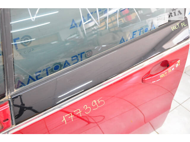 Накладка двери центральная основная передняя левая Chevrolet Volt 11-15