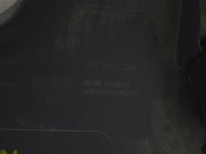 Накладка колена водителя Nissan Rogue 14-чёрн 68106-4BA1A