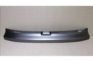 накладка кришки багажника HONDA CRV 07-11 74895-SXS-A01ZL