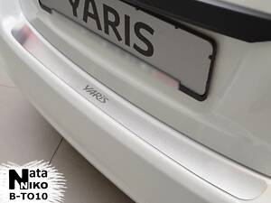 Накладка на бампер Toyota Yaris III 5D 2011-2014 без загину без напису NataNiko