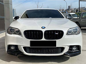 Накладка на передний бампер DPT Flap (для M-Performance, черный глянец) для BMW 5 серия F-10/11/07 2010-2016 гг.