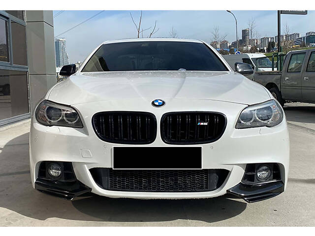 Накладка на передний бампер DPT Flap (для M-Performance, черный глянец) для BMW 5 серия F-10/11/07 2010-2016 гг - Фото 1