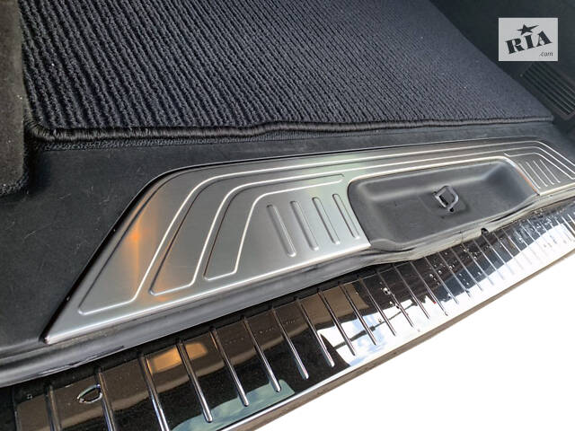 Накладка на порог багажника (нерж) для Mercedes Vito/V-class W447 2014-2024 гг