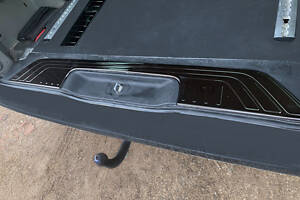 Накладка на порог багажника Черный Хром (нерж) для Mercedes Vito/V-class W447 2014-2024 гг