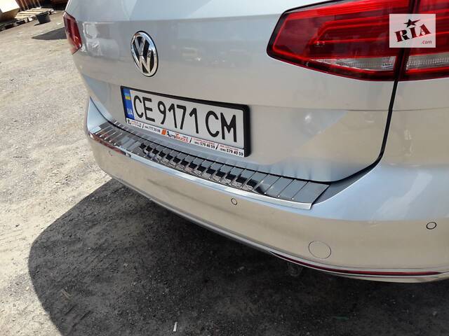 Накладка на задний бампер Carmos V1 (SW) для Volkswagen Passat B8 2015-2024 гг