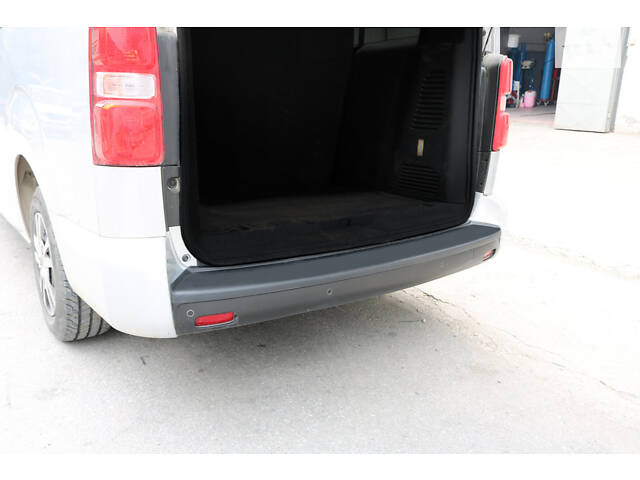 Накладка на задний бампер EuroCap (на длинную базу, ABS) для Toyota Proace - Фото 10