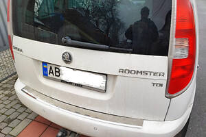 Накладка на задний бампер (нерж) Матовая для Skoda Roomster 2006-2015 гг