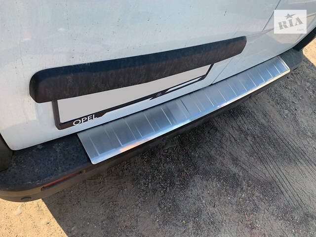 Накладка на задний бампер OmsaLine (нерж) для Opel Vivaro 2015-2019 гг - Фото 1