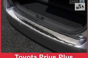 Накладка на задний бампер Toyota Prius Plus (2/35221)