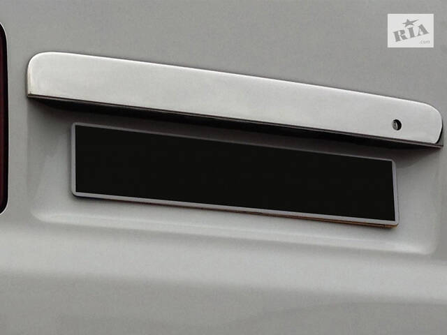 Накладка над номером для распашных дверей (нерж) Carmos - Турецкая сталь для Volkswagen T5 2010-2015 гг