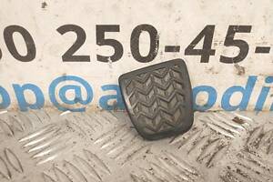 Накладка педали сцепления 3132152010 Toyota Avensis T25 03-09