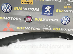 Накладка переднего бампера Mitsubishi l200 2010-2015 6400c207 6400C207WA