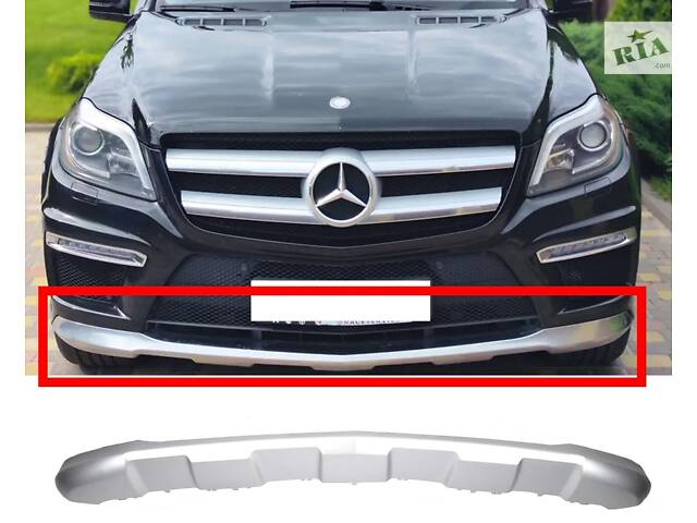 Накладка переднього бампера на Mercedes GL-Class X166 2012-2015 року ( Матовий хром )